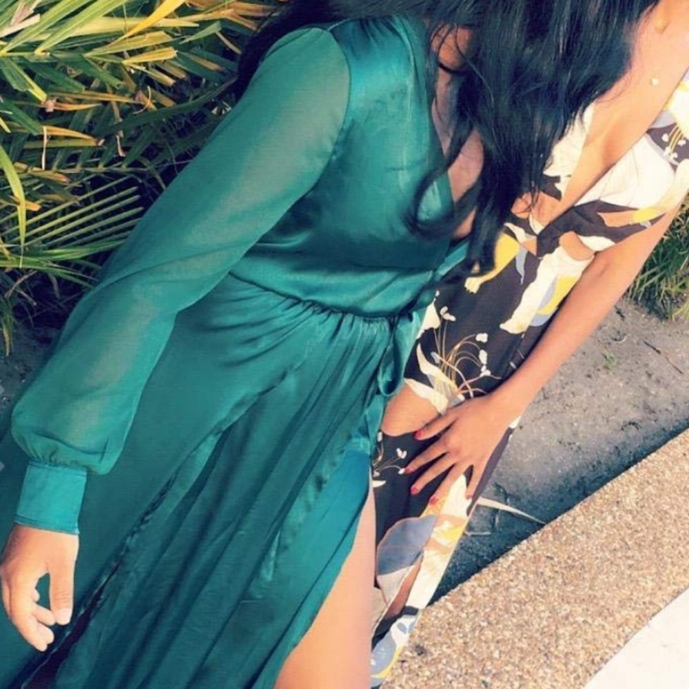 DEVON Dramatic Emerald Maxi Dress